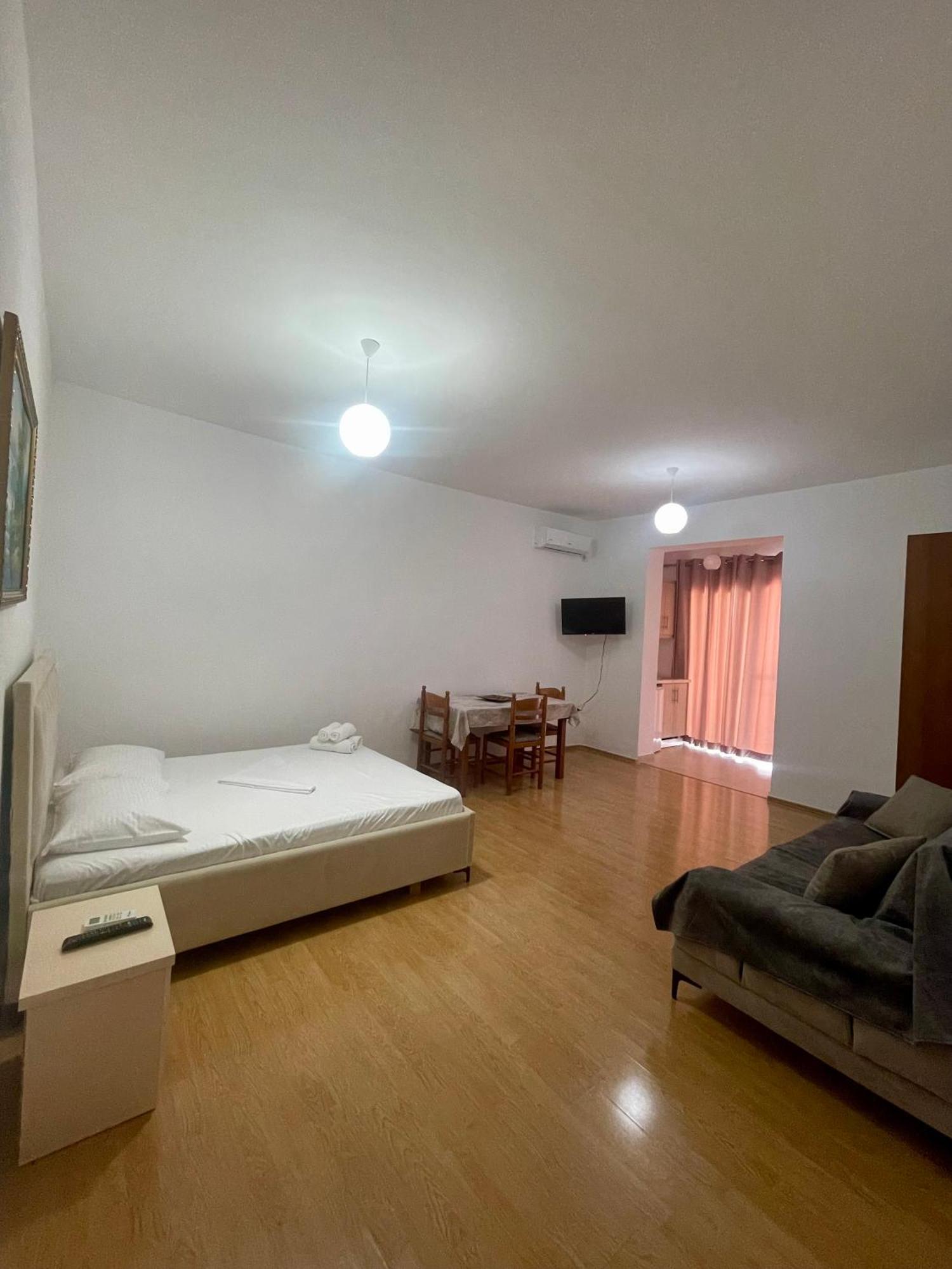 Keivi Guesthouse ساراندا المظهر الخارجي الصورة